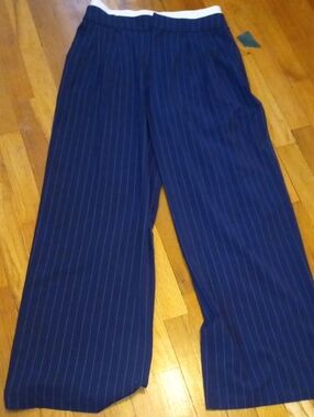 NWT Navy Pinstripe Wide-Leg womens pants small